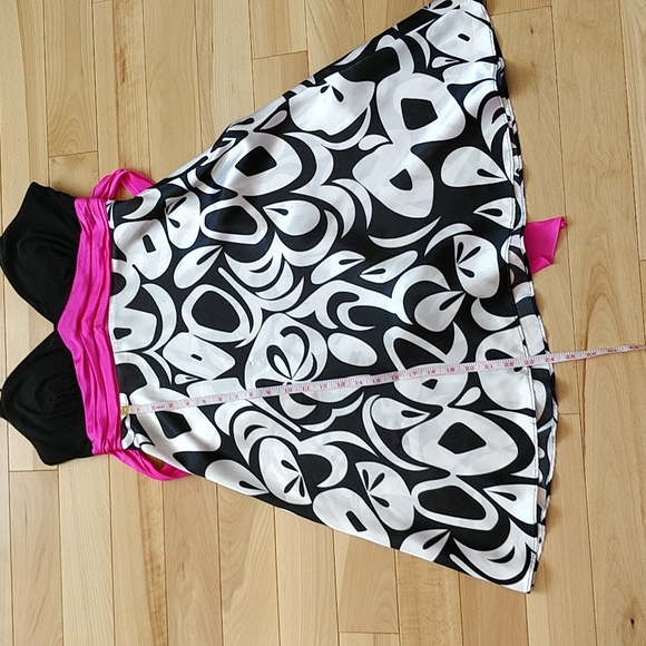 Le Chateau spaghetti-strap sundress - Picture 4 of 7